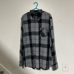 Men’s XL long sleeve button up